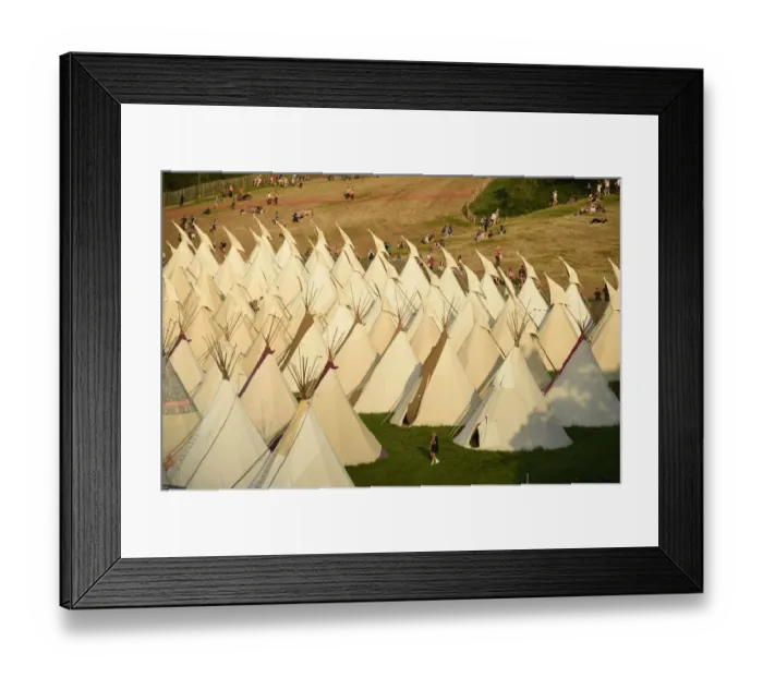 Framed Print : Britain-Entertainment-Music-Glastonbury