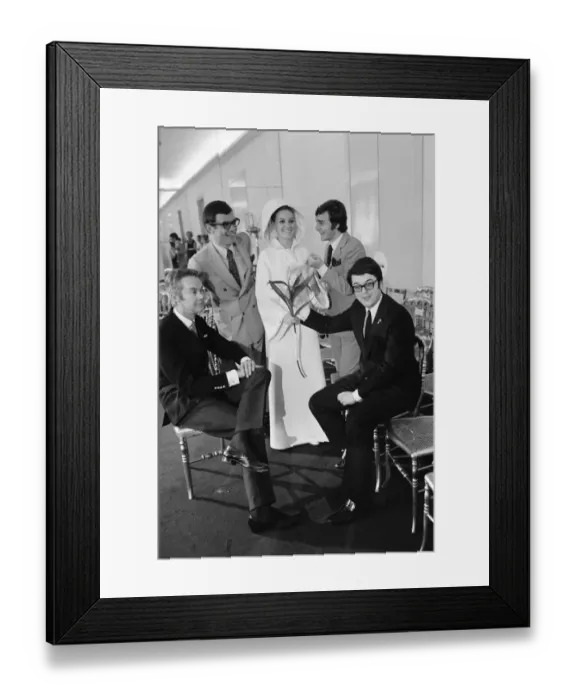 Framed Print : France-Fashion-Molineux Framed Print : France-Fashion-Molineux