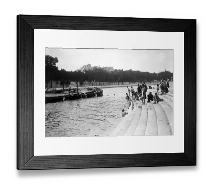 Framed Print : PARIS-SEINE-SUMMER Framed Print : PARIS-SEINE-SUMMER