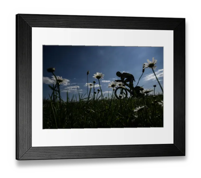 Framed Print : CYCLING-FRA-TDF2018-POSTCARD Framed Print : CYCLING-FRA-TDF2018-POSTCARD
