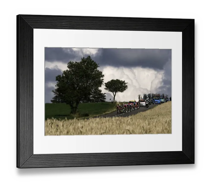 Framed Print : CYCLING-FRA-TDF2018-POSTCARD-BREAKAWAY Framed Print : CYCLING-FRA-TDF2018-POSTCARD-BREAKAWAY