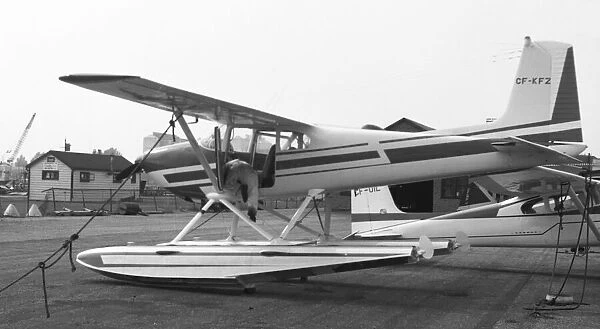 Cessna 180 CF-KFZ