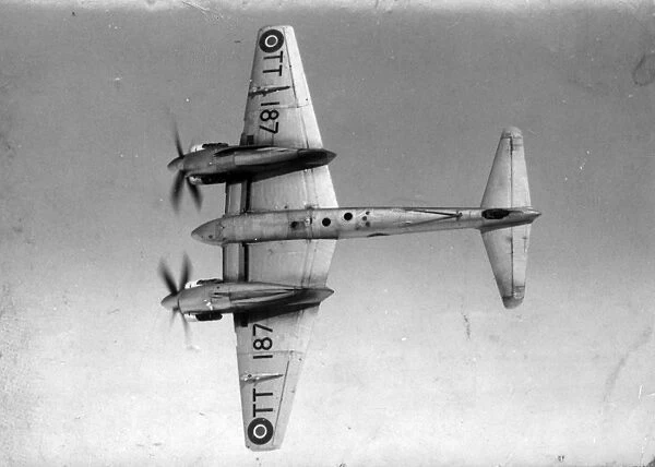 The prototype de Havilland Sea Hornet PR22 TT187