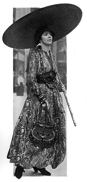 Roshanara. Roshana, aka Olive Craddock (1894-1926), dancer