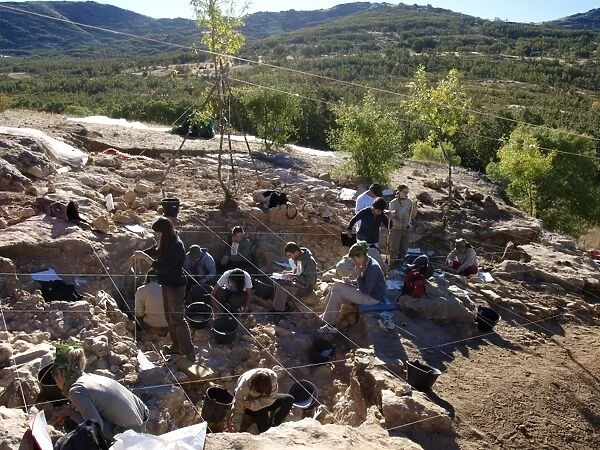Neanderthal excavation, Pinilla del Valle C015  /  6589