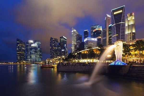 Merlion and Marina Bay downtown buildings, Singapore, Southeast Asia, Asia