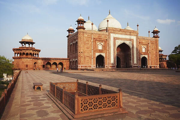 Jawab in grounds of Taj Mahal, Agra, Uttar Pradesh, India