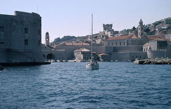 20078500. CROATIA Dalmatia Dubrovnik The Old City harbour with stone fort