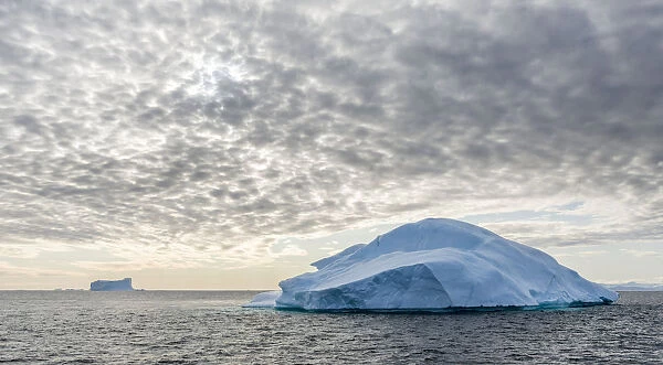 Iceberg in Disko Bay (Qeqertarsuup Tunua) near Ilulissat. Greenland, Denmark