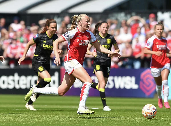 Arsenal Women vs Aston Villa: Frida Maanum in Action, FA Women's Super League 2022-23