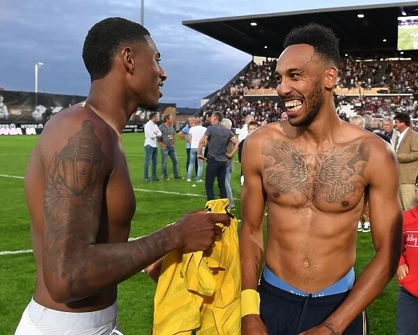 Pierre-Emerick Aubameyang and Jeff Reine-Adelaide Exchange Shirts After Angers vs. Arsenal Pre-Season Friendly