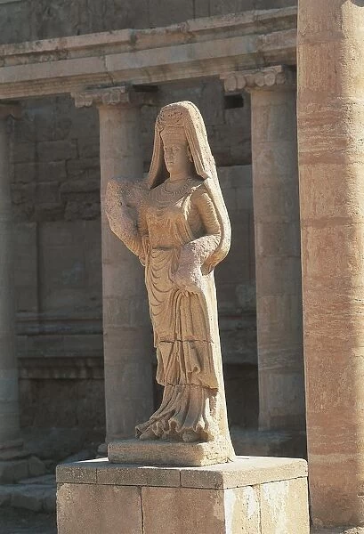 Iraq, Hatra, statue of Abu Bint Deimun, wife of Santruq I