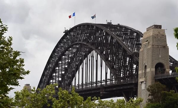 Australia-France-Bridge