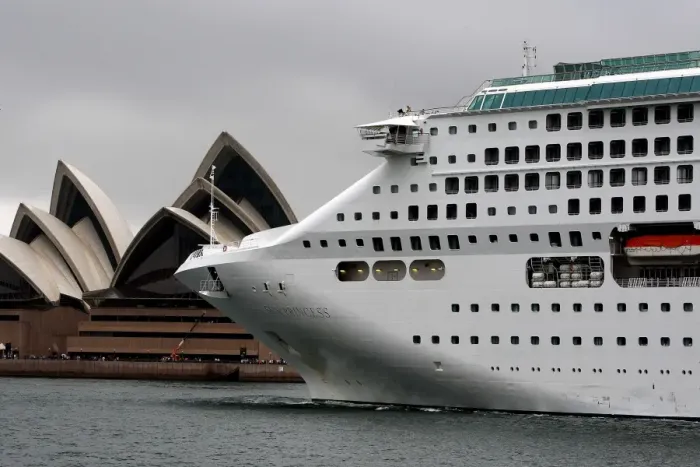 Framed Print : Australia-Travel-Superliner-Sun Princess