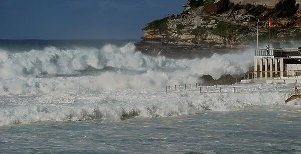 Australia-Weather-Warning-Surf