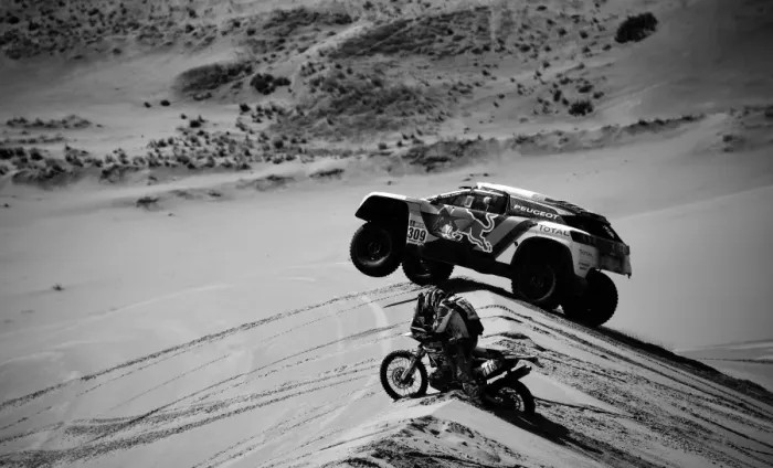 Framed Print : Auto-Moto-Rally-Dakar-Stage4-Black and White