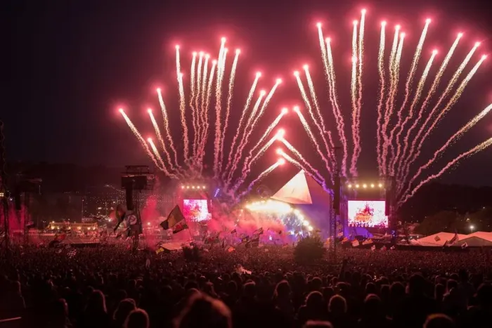 Framed Print : Britain-Entertainment-Music-Glastonbury Framed Print : Britain-Entertainment-Music-Glastonbury