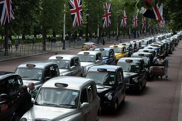 Britain-Europe-Transport-Taxi-Technology-Strike