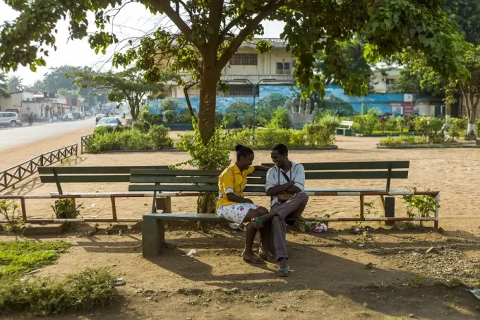 Framed Print : A couple speaks in a park in the centre of Bangui, Central African Republic, on February 13 Framed Print : A couple speaks in a park in the centre of Bangui, Central African Republic, on February 13