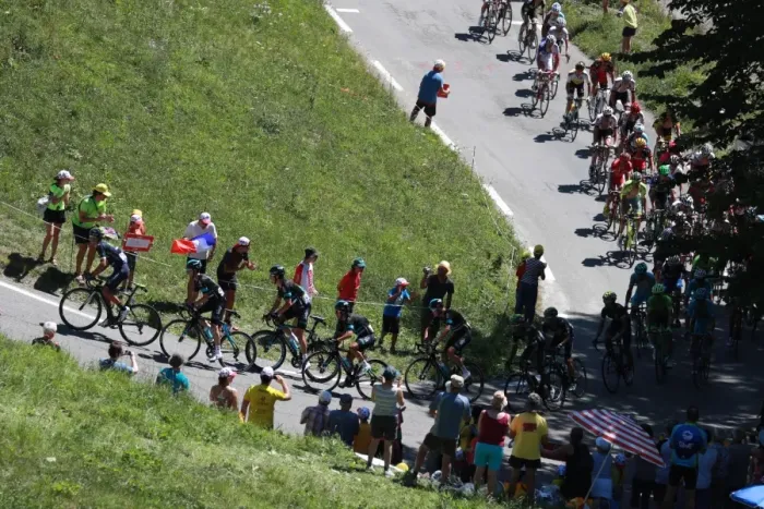 Framed Print : Cycling-Fra-Tdf2016-Pack-Fans