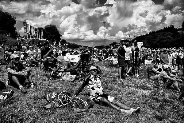 Cycling-Fra-Tdf2017-Fans-Black and White