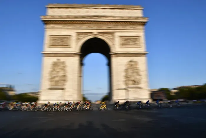Framed Print : CYCLING-FRANCE-TDF2019-POSTCARD