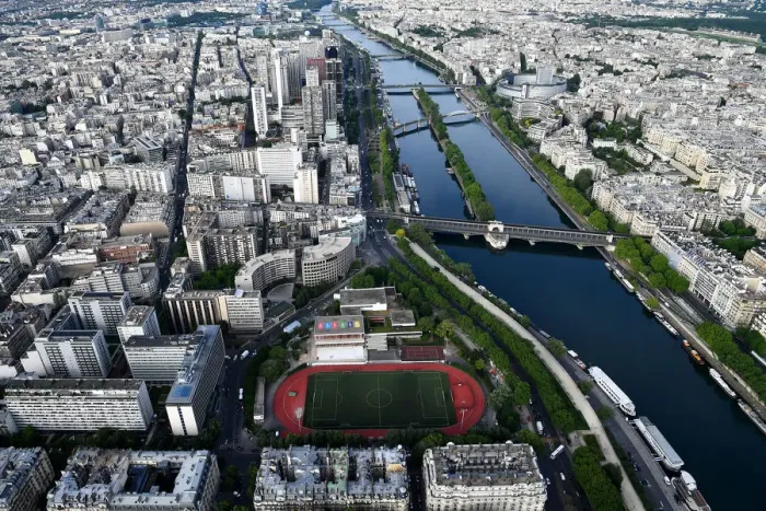 Framed Print : Fbl-France-Pitch-Landscape