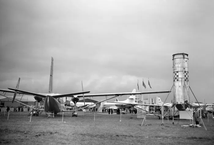 Framed Print : France-Aerospace-Show