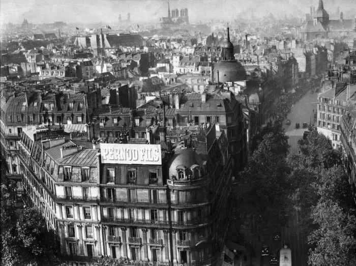 Framed Print : France-Daily Life-Paris Framed Print : France-Daily Life-Paris