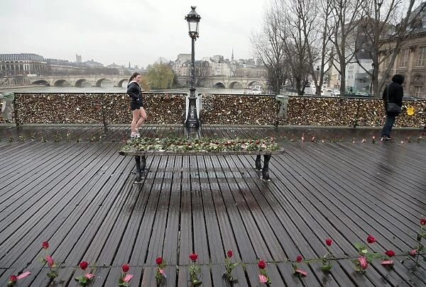 France-Paris-Love-Roses