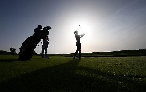 Golf-Ryder-Cup. People practice golf during the 2018 Ryder Cup media day on october 16