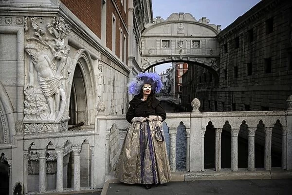 Italy-Carnival-Venice-Tourism-Culture-Lifestyle