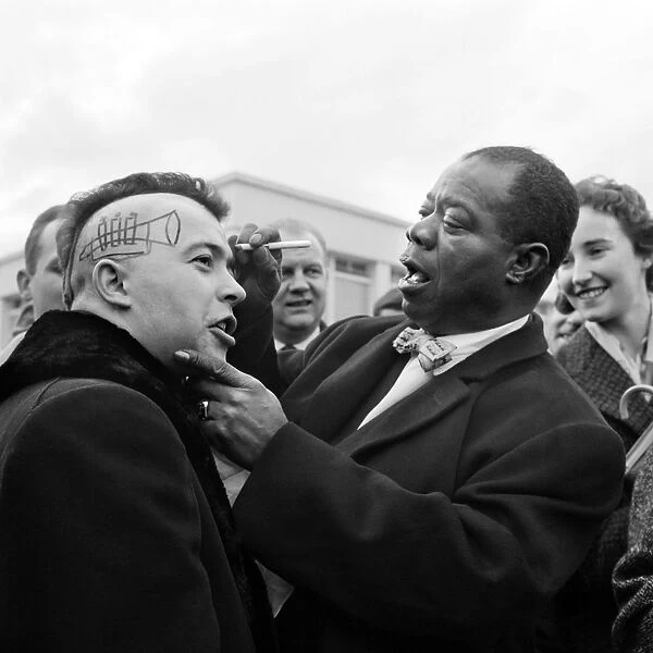 Louis Armstrong Fan Head Signing