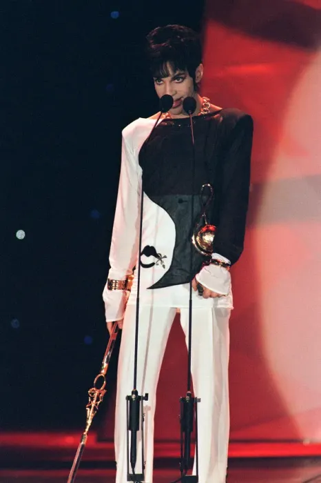 Framed Print : Mco-Music Awards-Prince
