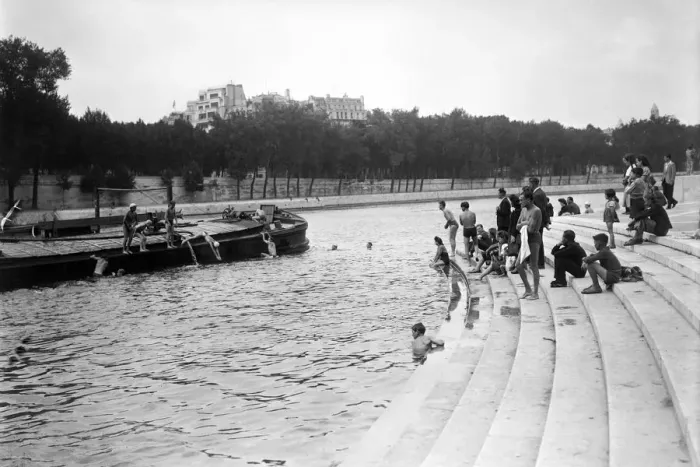 Framed Print : PARIS-SEINE-SUMMER Framed Print : PARIS-SEINE-SUMMER