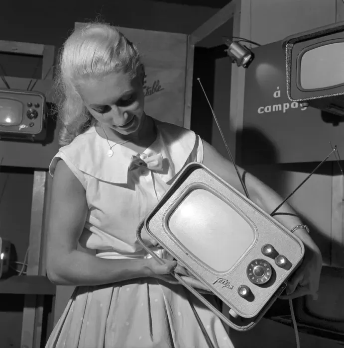 Framed Print : Radio Transistor 1959