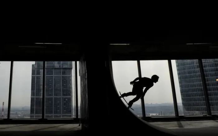 Framed Print : Russia-Leisure-Skateboarding