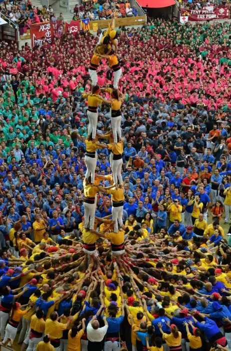 Framed Print : Spain-Catalonia-Human-Towers-Castels