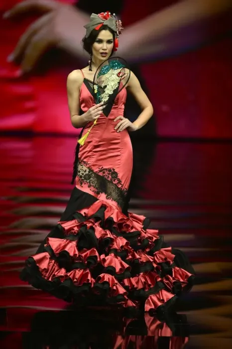 Framed Print : Spain - Fashion - Simof - Flamenco