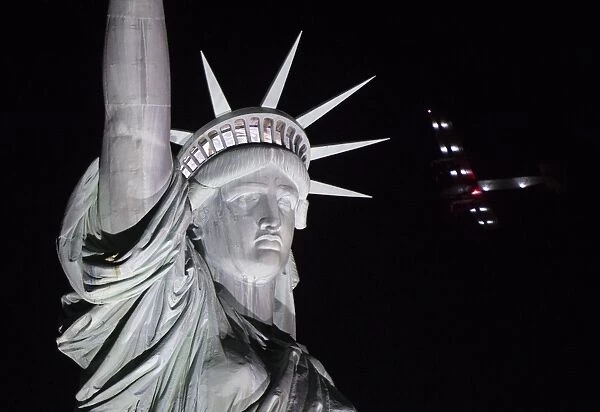 Us-Aviation-Statue of Liberty-Solar Impulse