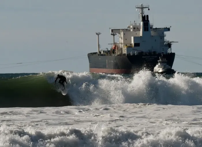 Framed Print : Us-Los Angeles-Surf-Ship Framed Print : Us-Los Angeles-Surf-Ship