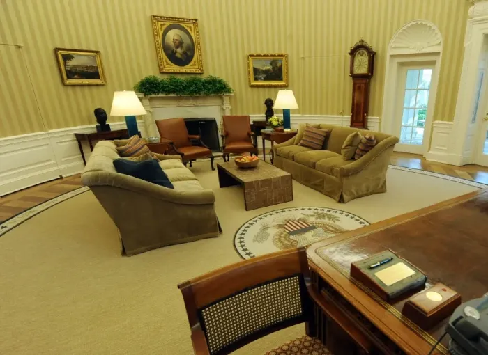 Framed Print : Us-Politics-White House-Oval Office Framed Print : Us-Politics-White House-Oval Office