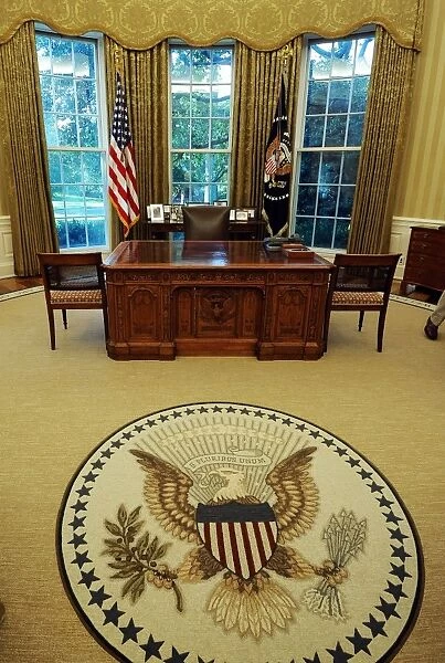 Us-Politics-White House-Oval Office