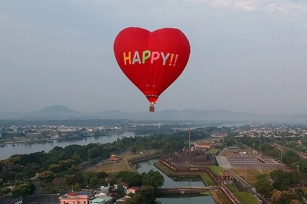 Vietnam-Festival-Balloons-Hue