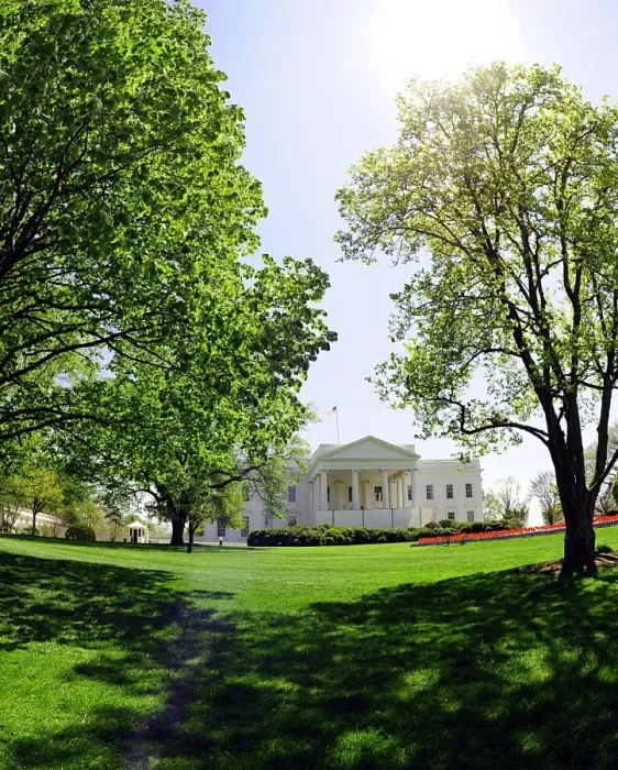 Framed Print : The White House is seen in Washington, DC on April 23, 2009