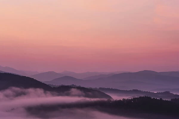 Sunrise as seen from the overlook along the foothills parkway great smoky mountains national park; Tennessee united states of america