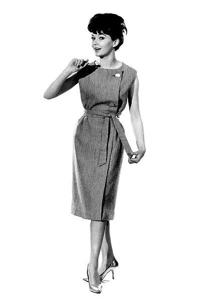 Reveille Fashions: Meriel Weston. March 1961 P008836