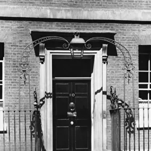 10 DOWNING ST 1930S