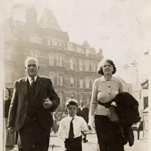 Margate, Kent - Grandparents take Grandson to the seaside