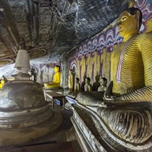 Sitting Buddha statues, Royal Rock Temple, Golden Temple of Dambulla, UNESCO World Heritage Site, Dambulla, Sri Lanka, Asia